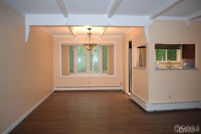 Building Photo - 13 Pinter Ln