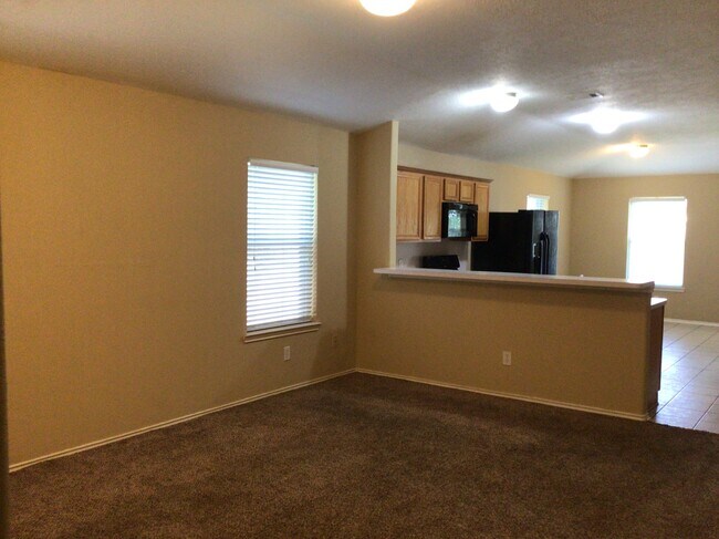 Building Photo - 6634 Stonecross Creek Ln