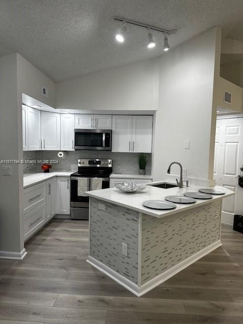Foto del edificio - 1401 Village Blvd