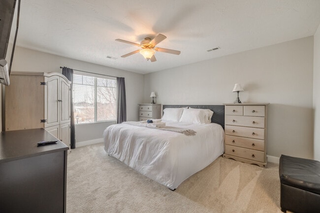 Building Photo - 3857 Ivey Ranch Rd