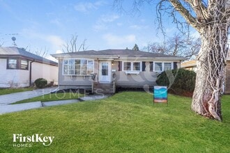 Building Photo - 16342 Evans Ave