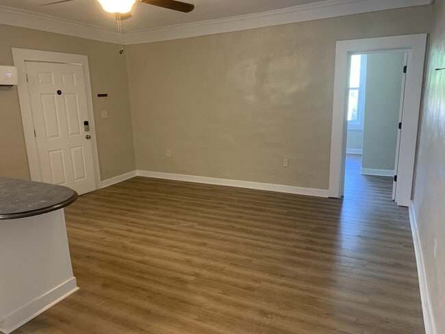 Photo - 1056 E Montague Ave Apartment