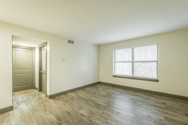 Foto del edificio - Parkwood Apartments