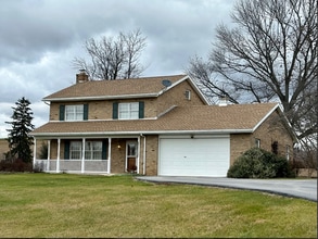 Building Photo - 1448 Abbottstown Pike