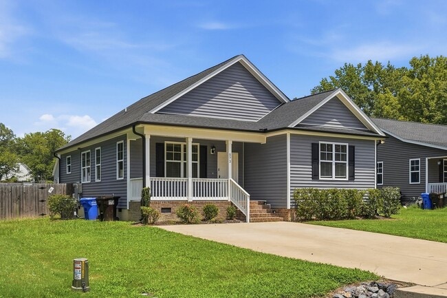 Building Photo - RANCH HOME with 3 bedrooms and 2 baths-GROWING TOWN OF ANGIER