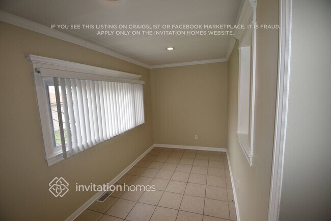 Foto del edificio - 2528 Ridgeland Ave