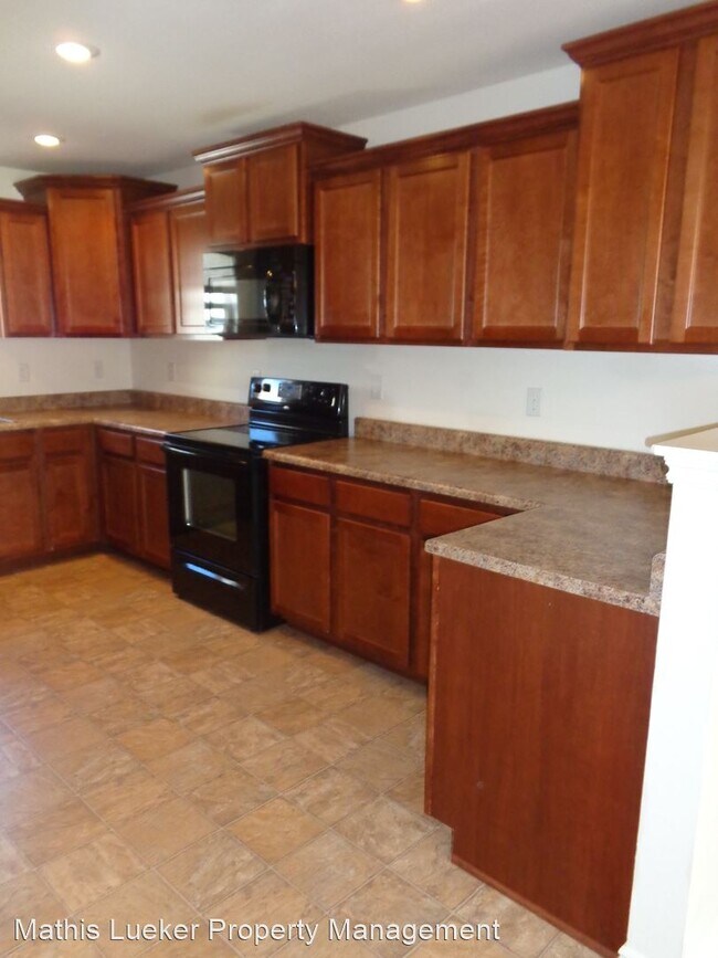 Building Photo - 4 br, 2.5 bath House - 59 Fuller Cir