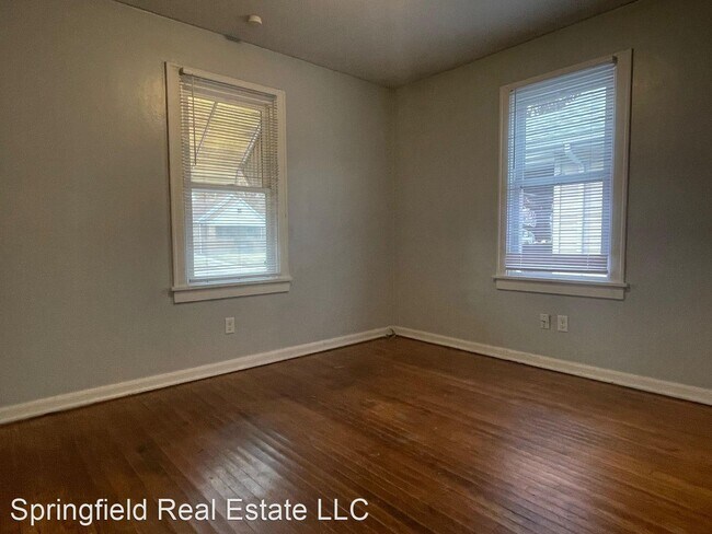 Building Photo - 3 br, 1 bath House - 2416 S 6th St