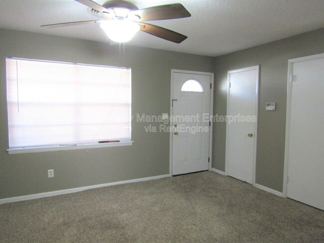 Foto del edificio - 1214 Beaumont St
