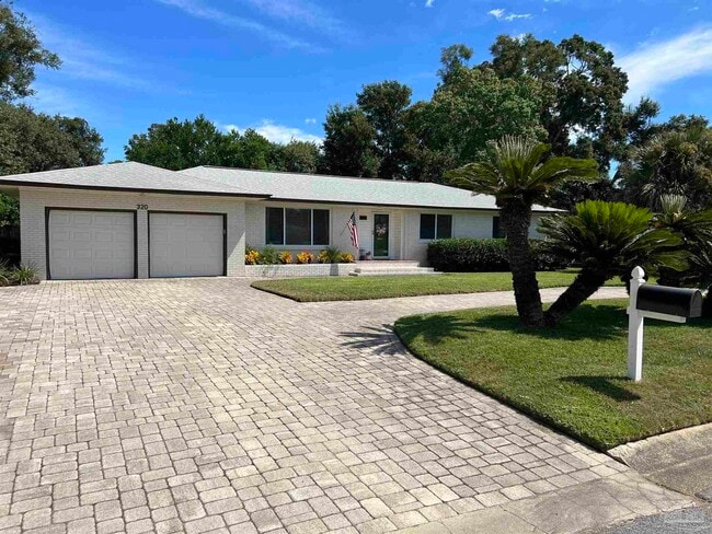 Building Photo - 320 Gamarra Rd