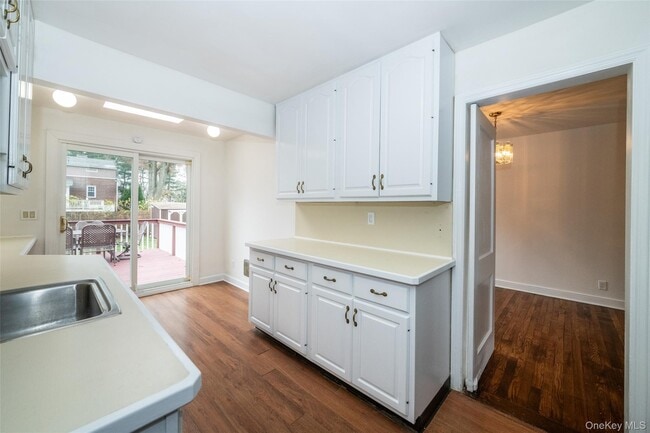 Foto del edificio - 83 Stevenson Ave