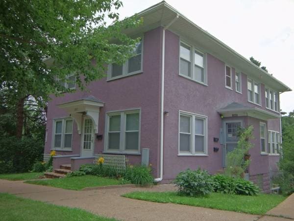 1207 East 9th Street Apt 1 - 1207 E 9th St