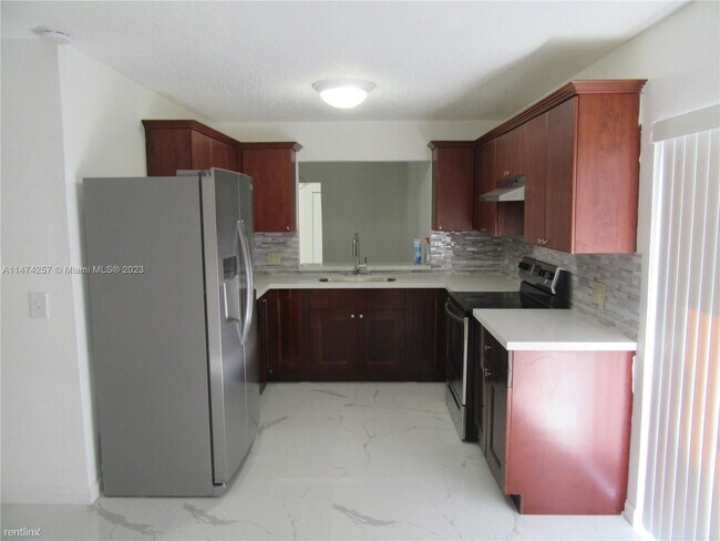 Building Photo - 3 br, 2 bath House - 12246 SW 203rd St