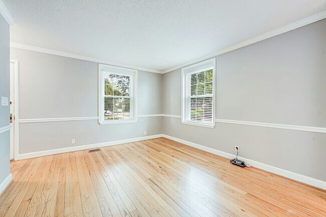 Foto del edificio - 3096 S Woodrow St