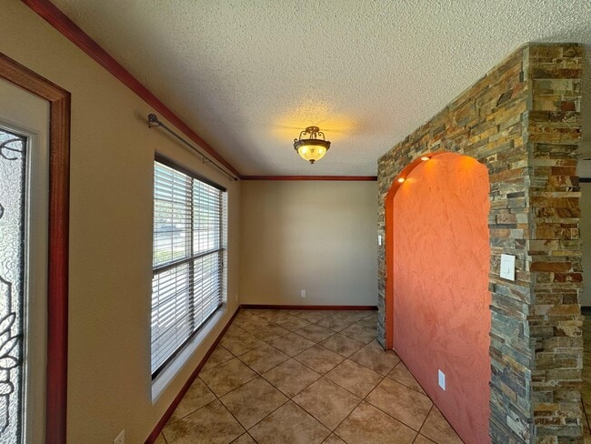 Foto del edificio - 6400 Trujillo Rd SW