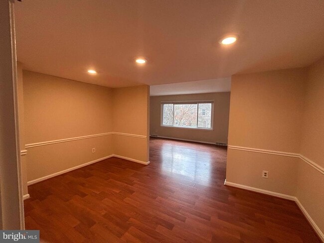 Foto del edificio - 9105 Suede Ct