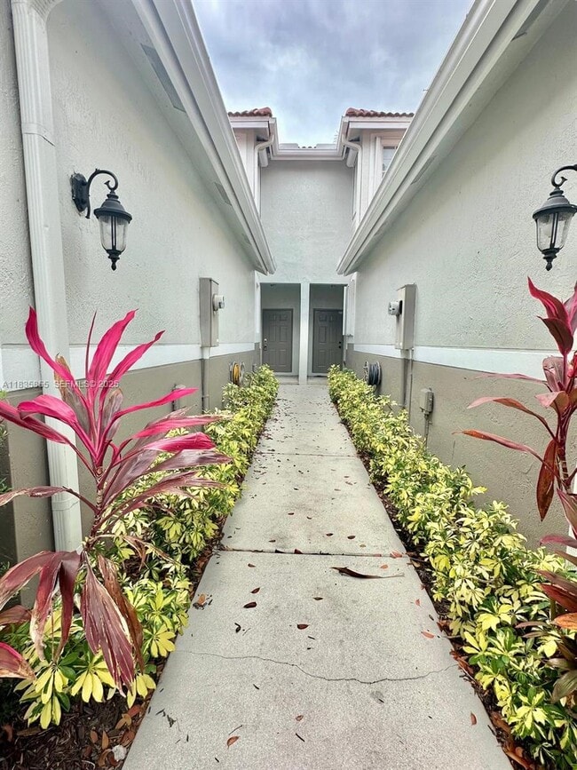 Foto del edificio - 3624 San Simeon Cir