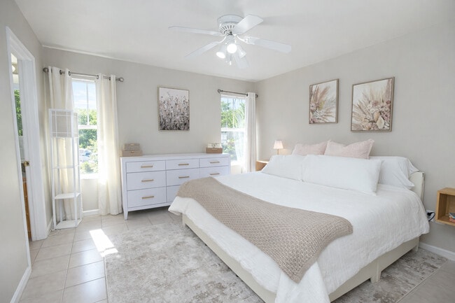 Building Photo - Chateau Audubon Apartments