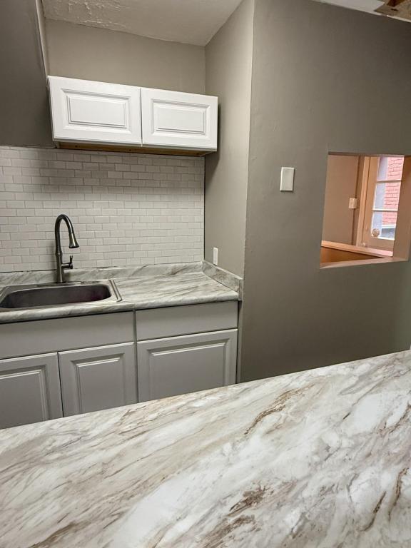 Photo - 595 Martin Luther King Dr W House