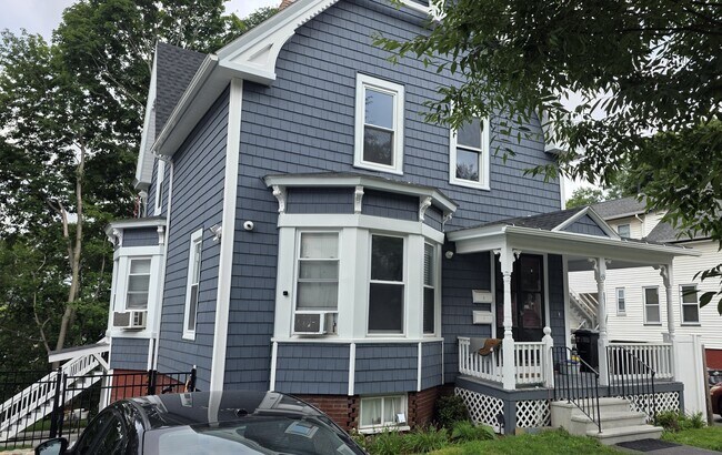 Building Photo - 43 Paine St