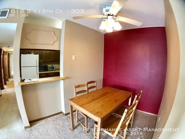 Building Photo - 1618 S 115 Ct