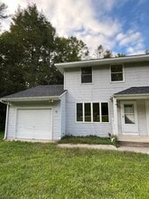 Building Photo - 430 Deerfield Ln