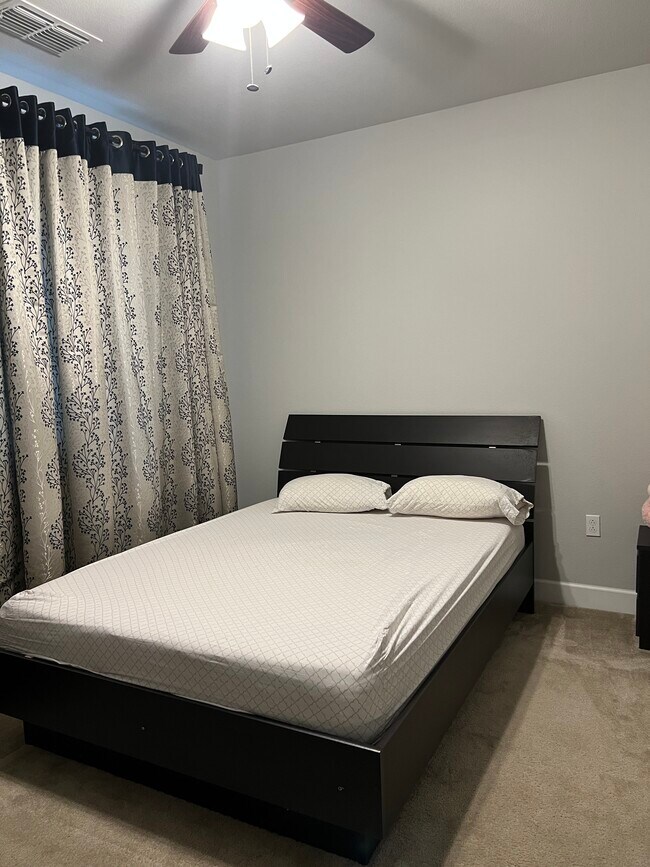 Building Photo - 865 Tranquility Cir