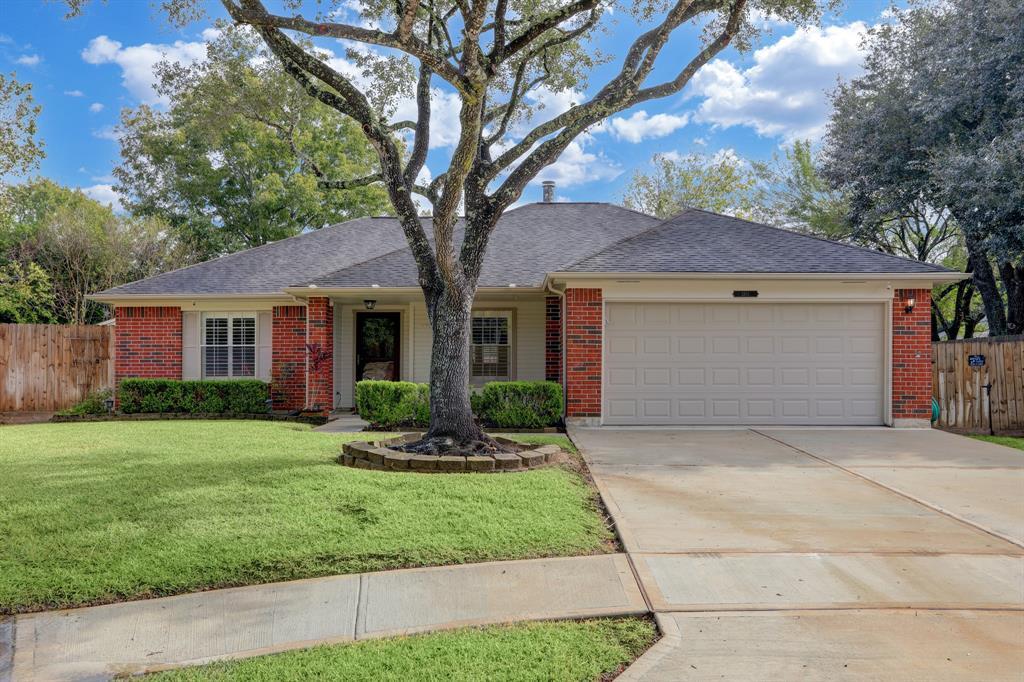 2611 Cloverfield Ct, Pearland, TX 77584 House for Rent in Pearland