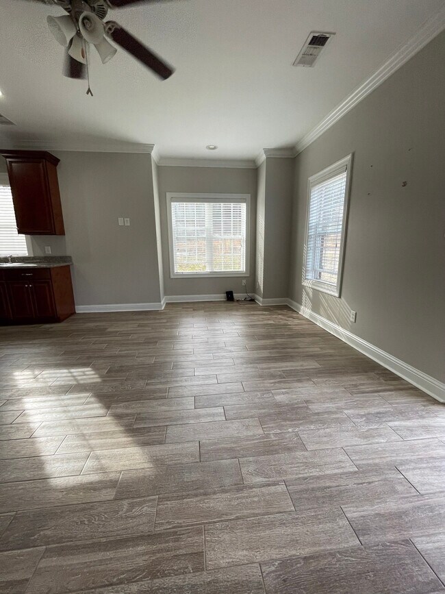 Sala de estar - 919 Muirfield Dr