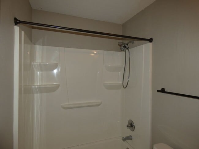 Building Photo - 4235 Brookside Dr