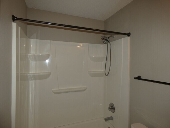 Foto del edificio - 4235 Brookside Dr