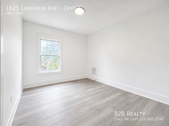 Building Photo - 1825 Lakeview Rd