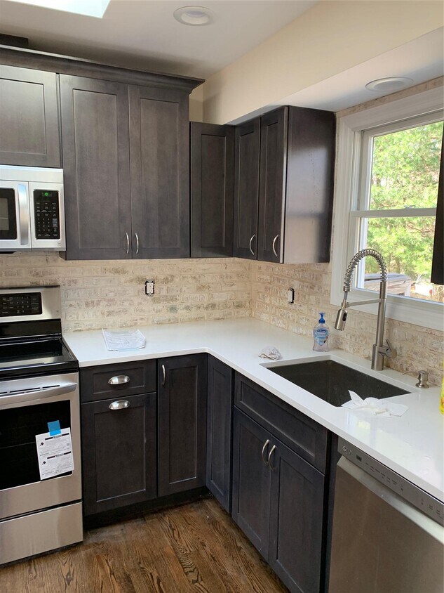 Foto principal - 124 Cedar Rd