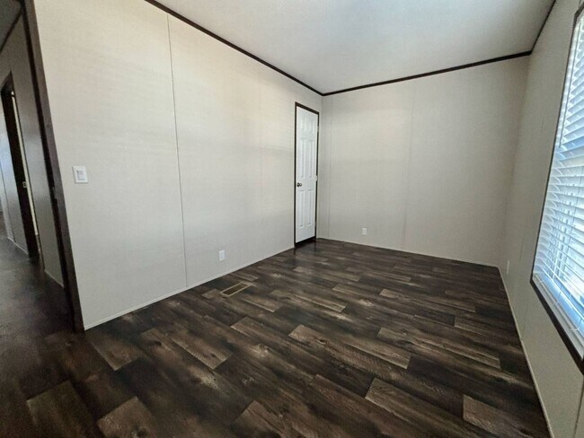 Building Photo - 2101 Ladnier Rd