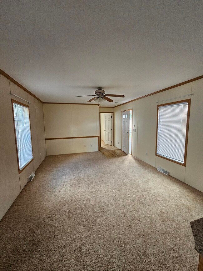 4 Arbor Pl, Sauquoit, NY 13456 House Rental in Sauquoit, NY