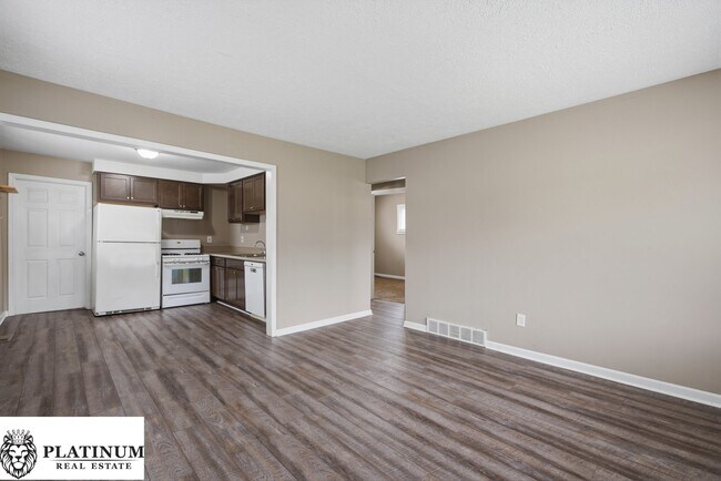 Foto del edificio - 35046 Barton St