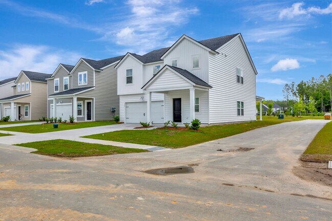 Building Photo - Summers Corner Home