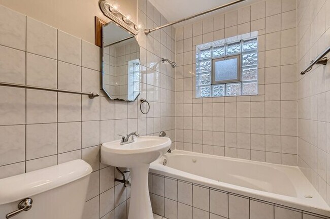 Foto del edificio - 7504 Latrobe, Burbank, IL, 60459