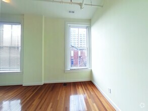 Building Photo - 123 E Broad St