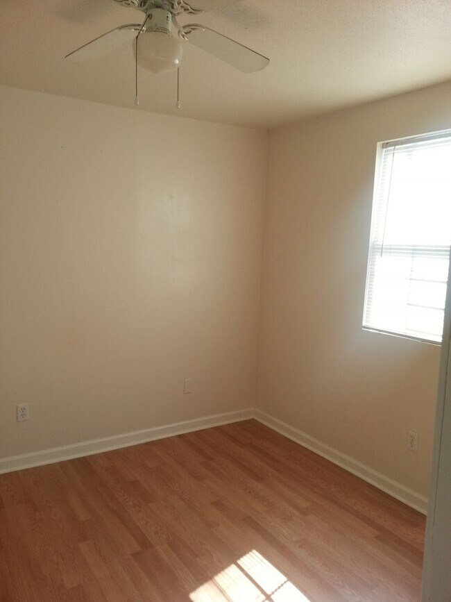 Foto del edificio - 1313 Flood St