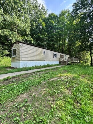 Building Photo - 19 Griffin Ln