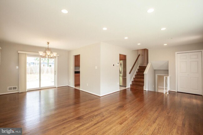 Foto del edificio - 2533 Hillsman St