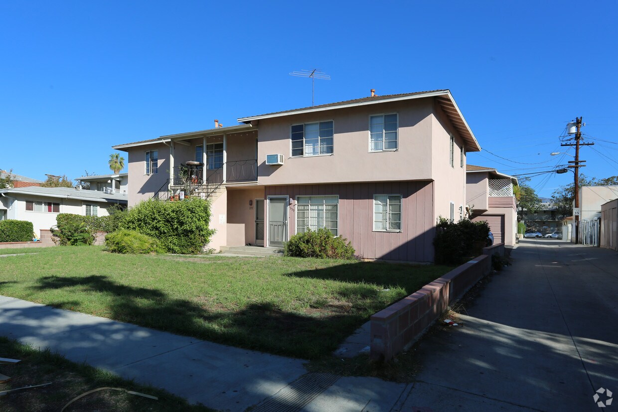Primary Photo - 1357 Orange Grove Ave