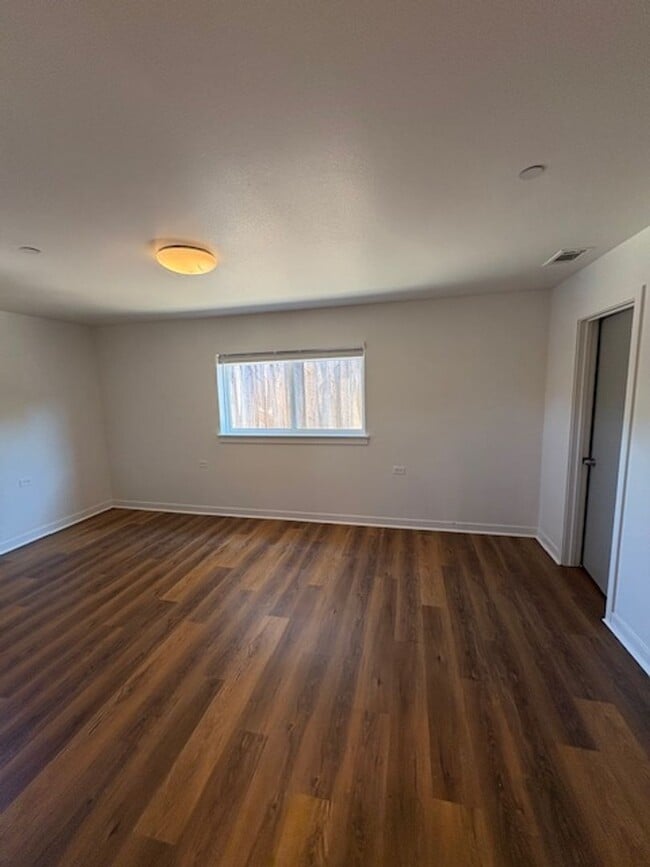 Building Photo - 1861 McCollum-San Luis Obispo