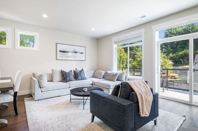 Building Photo - 10404 2nd Pl SW