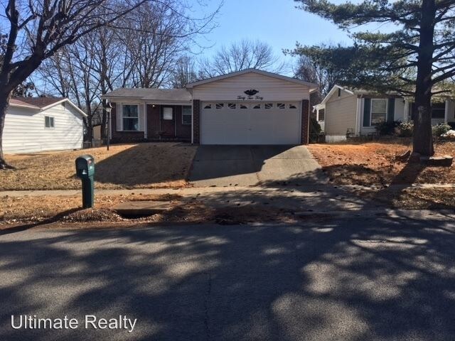 Foto principal - 3240 Greenway Chase Dr