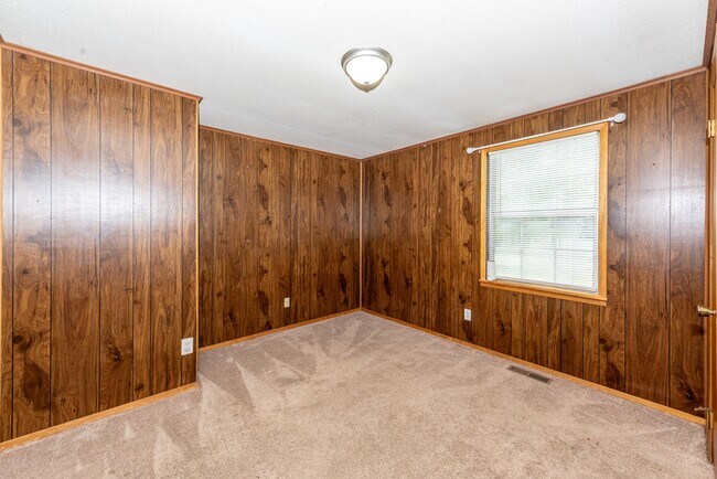 Foto del edificio - 2317 Piney Grove Church Rd
