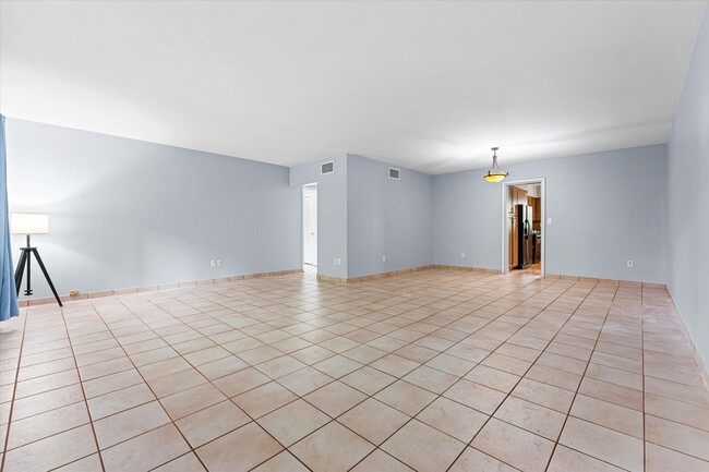Foto del edificio - 1145-1101 101st St