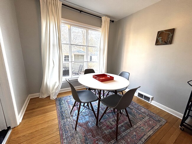 Foto del edificio - 4242 N Olsen Ave