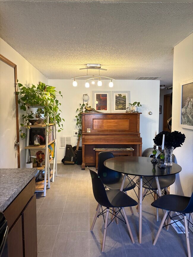 Foto del edificio - 3308 SE 11th St
